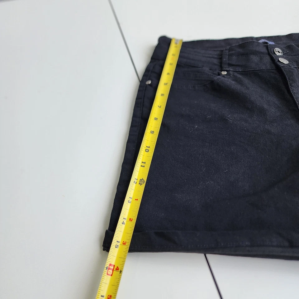 Silver Crush Shorts Women 13 / 31" Waist Black 3-Button High Waist Stretch - Image 3 of 4