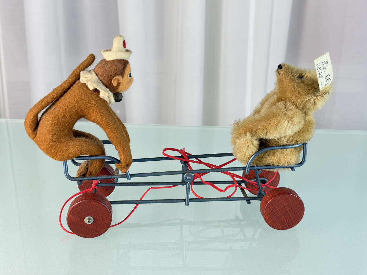 Steiff Animal 400872 Wiwag Teddy Bear and Monkey 18 x 26 cm