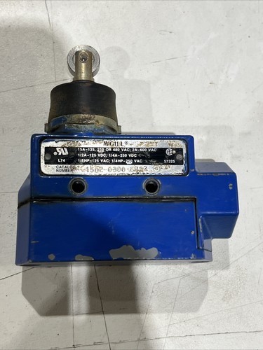 🔥McGill 1502-0300-8912 Snap Action/Limit Switch, Used, Free Shipping🇺🇸 - Bild 1 von 5