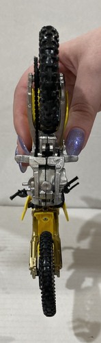 Ray 1:12 Suzuki RMZ 450 Toy Model Motocross Motorbike off Road Yellow Kids - Picture 8 of 8