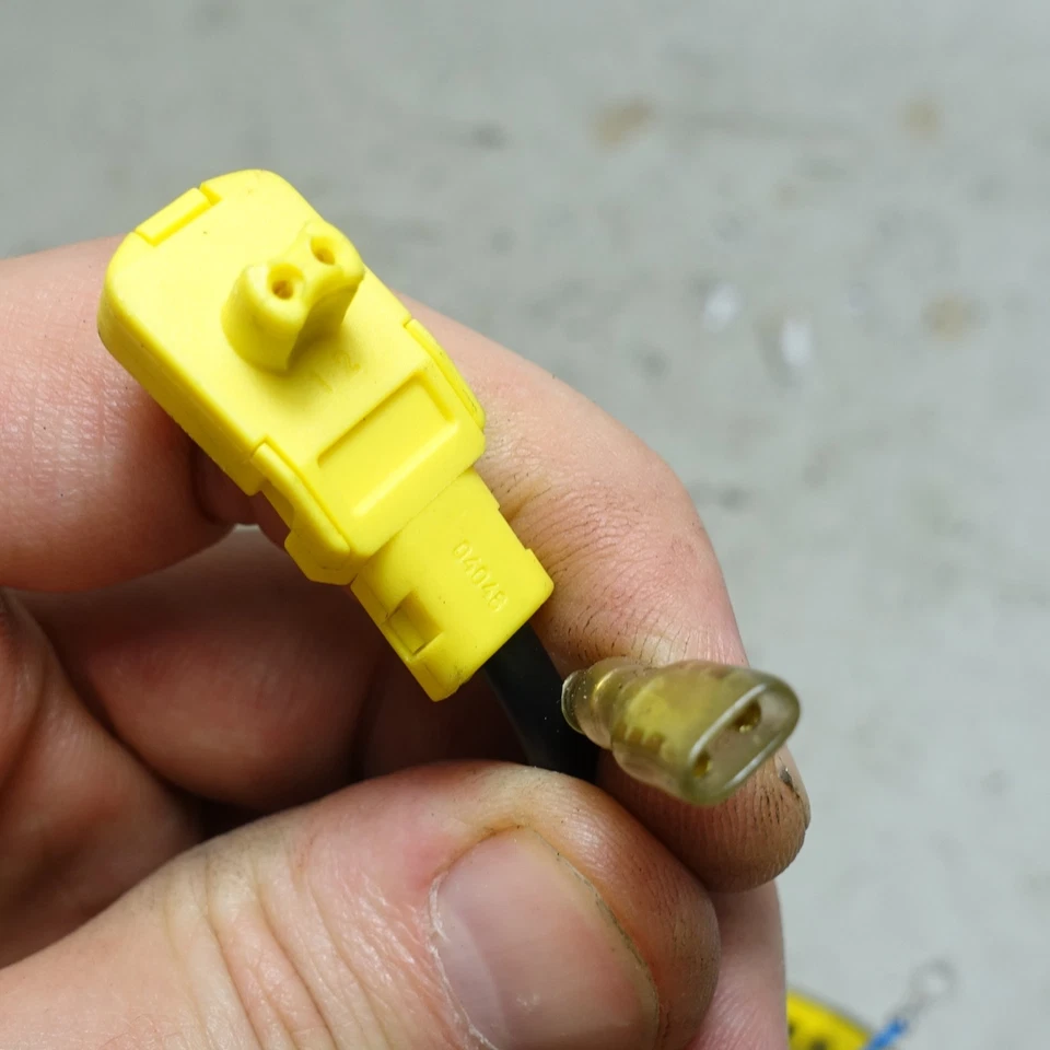 Damaged BMW Steering Wheel Slip Ring Hub Clockspring E36 Z3 E34 OEM 1152111 - Imagem 3 de 4