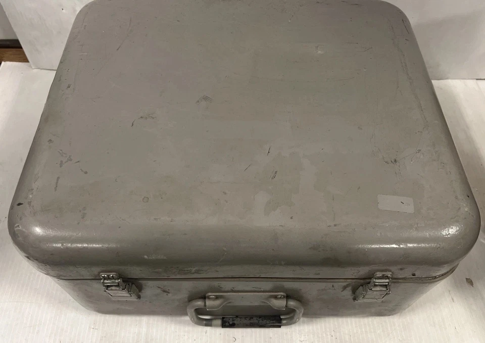 U.S. ARMY SIGNAL CORPS TV-2/U Military Tube Tester Works Good 30 Day Returns - Image 3 of 4