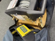 3M DBI-SALA Salalift II 8102001 Confined Spacs System 60 FT Winch. with  handle