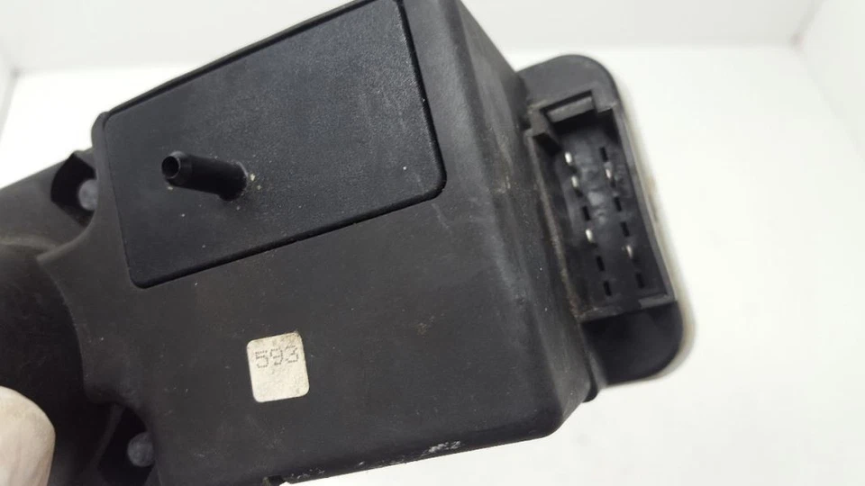 Módulo de bloqueio de roubo 1992 VW Corrado 357962257A - Imagem 2 de 4