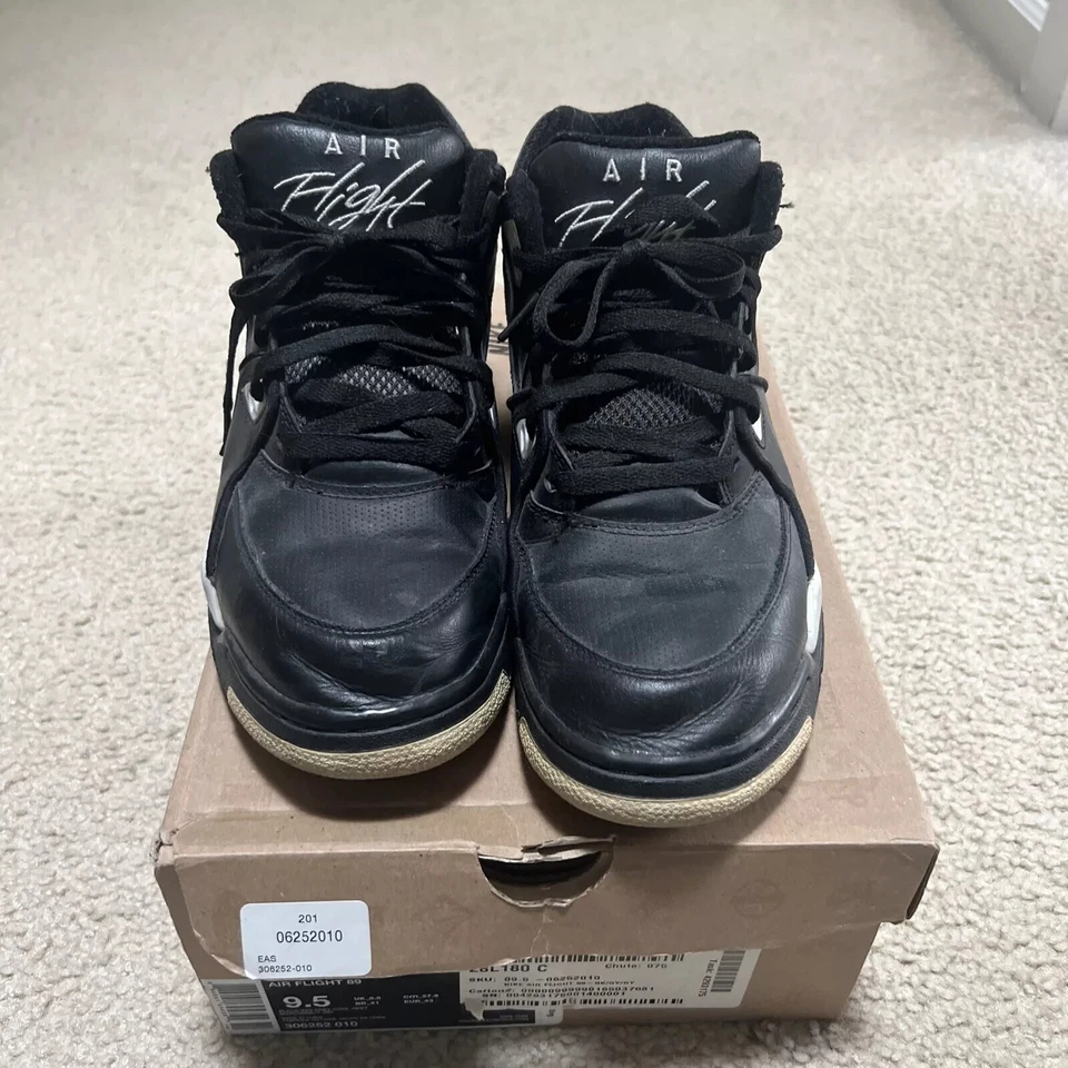 Nike Air Flight 89 (2011) Black/Zen Grey-Cool Grey 306252-010 US9,5 EUR43 - Image 2 of 4