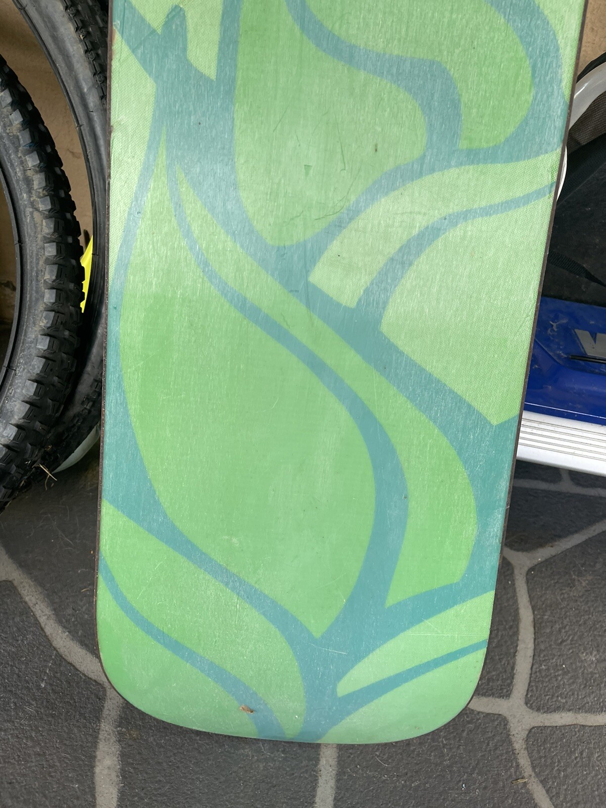 Picture 3 of 9