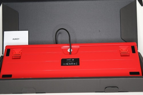 AUKEY KMG18 Mechanical Keyboard Red Switches 104 Keys with gaming software - Picture 2 of 3