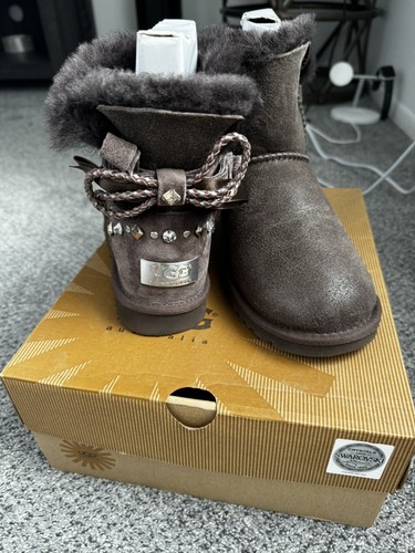 Ugg Boots Mini Bailey Braid With Swarovski Crystals New With Box. Size 6. - Picture 2 of 14