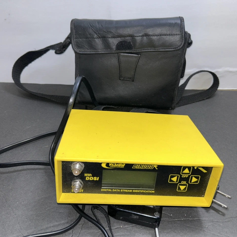 Perfect Vision Birdog Satellite Signal Meter w/ Power Cord does not hold battery - Image 2 of 4