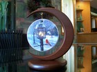 HADLEY HOUSE “WARMTH OF WINTER” DARRELL BUSH ORNAMENT W/WOODEN HANGER — photo 6