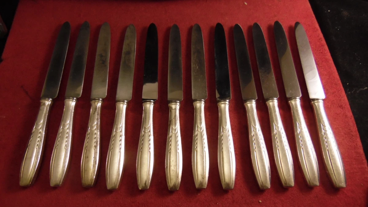 Service de 12 couteaux de table en métal argenté Art Déco Deetjen