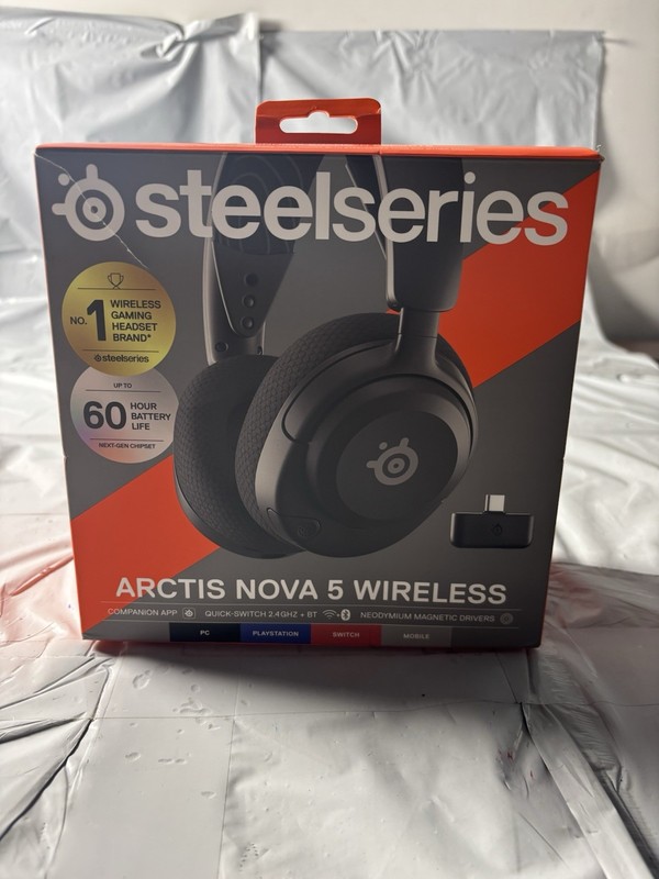 New SteelSeries Arctis Nova 5 Wireless Gaming Headset Black 61670 Multi-Platform