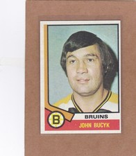 1974-75 TOPPS HOCKEY JOHNNY BUCYK #239 BRUINS EX+ *A45675