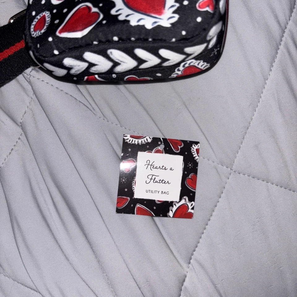 Bolso Utilitario Brighton Hearts a Flutter LOVE DÍA DE SAN VALENTÍN Rojo Bandolera Corazones  Foto 2 de 2