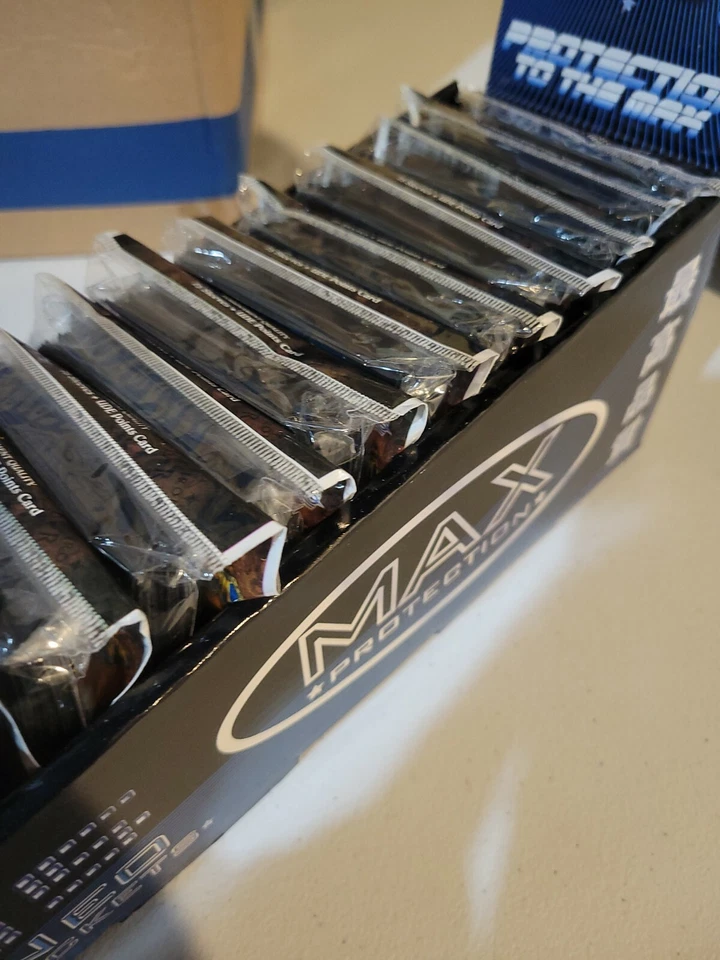 WoW Alliance Sleeves - Box of 12 Packs of  75 (900 total) Standard Size  - New - Image 2 of 4