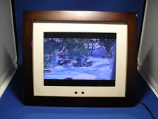 Smart Parts "Sync Pix" Digital Photo Frame Model SP x 8 