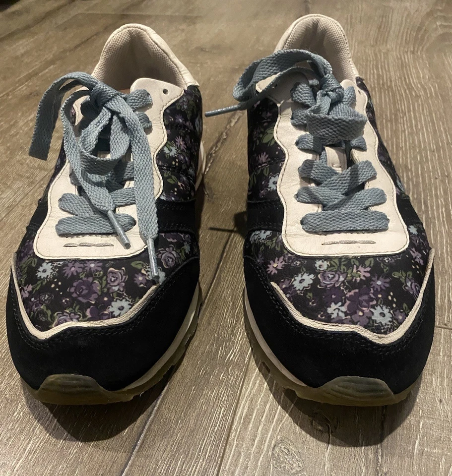 Zapatillas Coach para mujer talla 7 negras y moradas con estampado floral con cordones LEER Foto 4 de 4