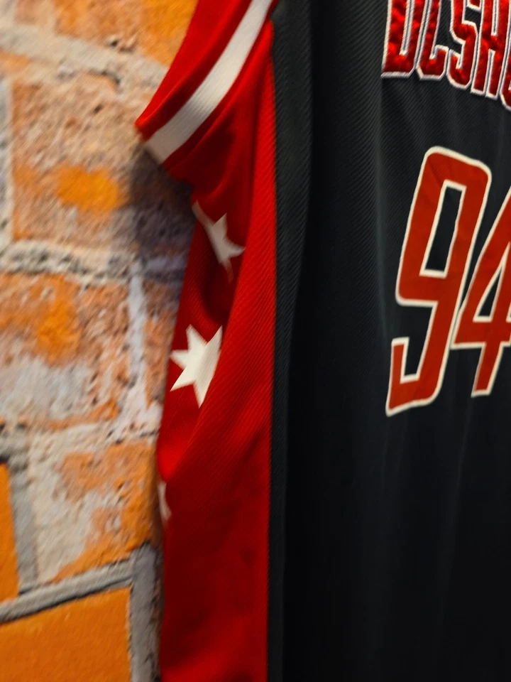 Camiseta deportiva de baloncesto para hombre DC SHOE Company Co roja negra 2XL usada  Foto 4 de 4