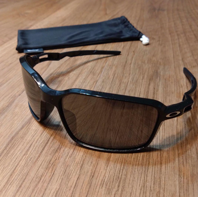 Oakley Siphon Polarized Sunglasses OO9429-0464 From Japan