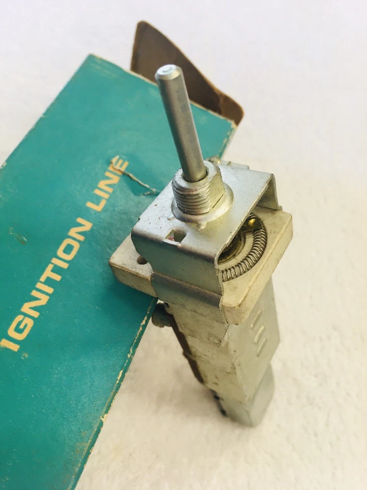 Nuevo de Lote Antiguo 1954 1955 1956 Dodge Truck Serie C Faro Interruptor MoPar 1566101 Foto 3 de 4