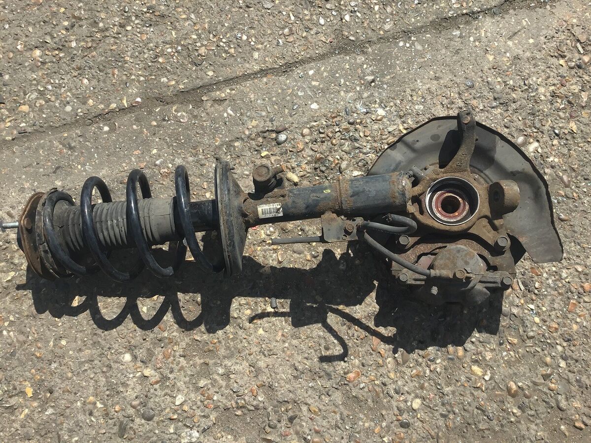 Toyota Alphard Driver Side Front Suspension Leg / Strut Toyota Alphard Driver Side Front Suspension Leg / Strut