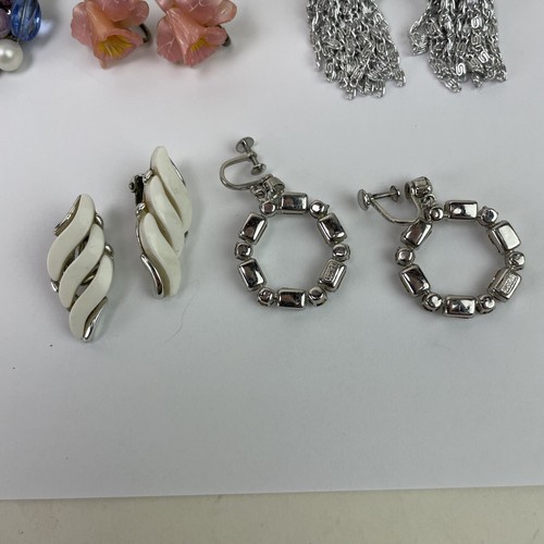 Lote de 11 pares de pendientes vintage con clip y atornillados Monet Claudette Judy Lee Austria - Imagen 3 de 7