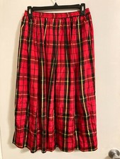 Vintage Women  s Skirt 12 Red Tartan Plaid Midi Modest ILGWU Union Made USA 1900