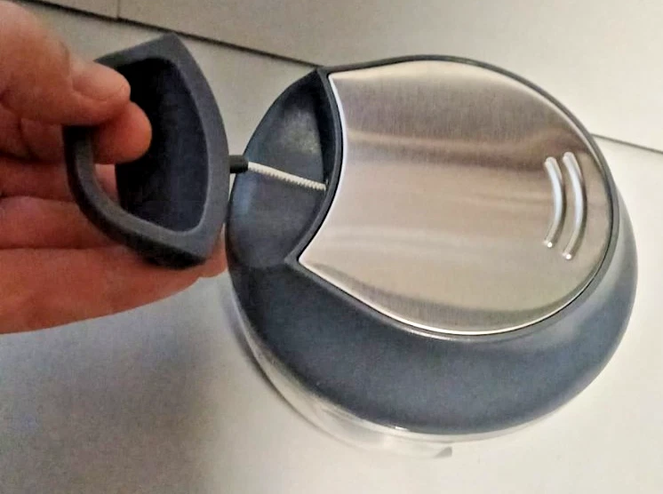 Mini Zerkleinerer / Gemüseschneider mit Zugseilmechanismus für Obst/Gemüse etc. - Bild 2 von 4