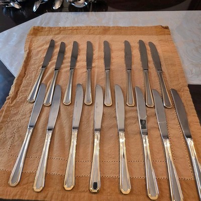 Set 16 MINT DINNER KNIVES 9 1/8  TOWLE GOLD THREAD STAINLESS GLOSSY 18/8 Korea