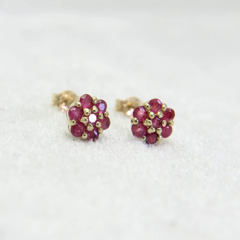 9ct Gold Natural Ruby Cluster Stud Earrings - Image 2 of 4