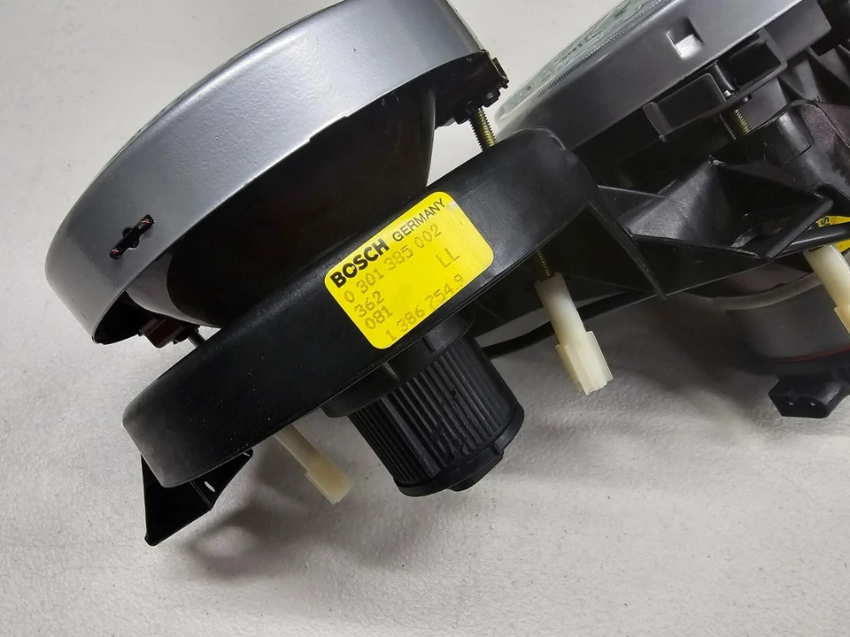 Faro sonriente Bosch Euro nuevo para pasajeros BMW E30 NUEVO EN STOCK NLA Foto 4 de 4