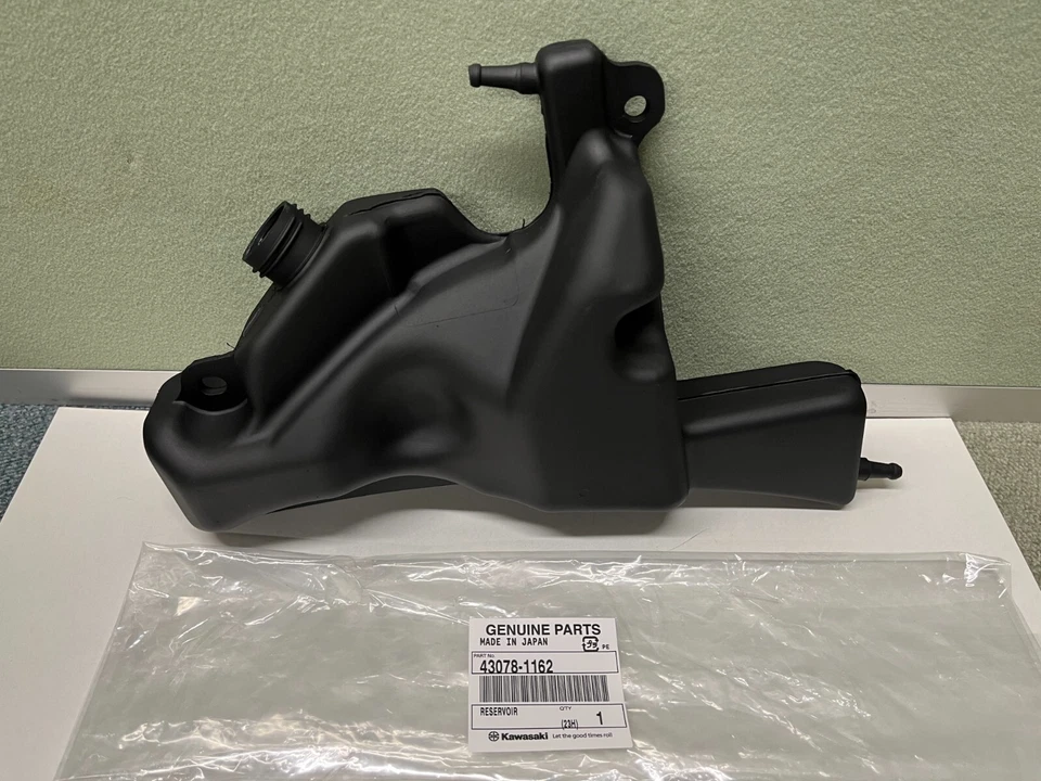 Depósito de radiador Kawasaki Ninja ZX6R ZZR600 1998-2002 2005-2008 43078-1162 Foto 3 de 4