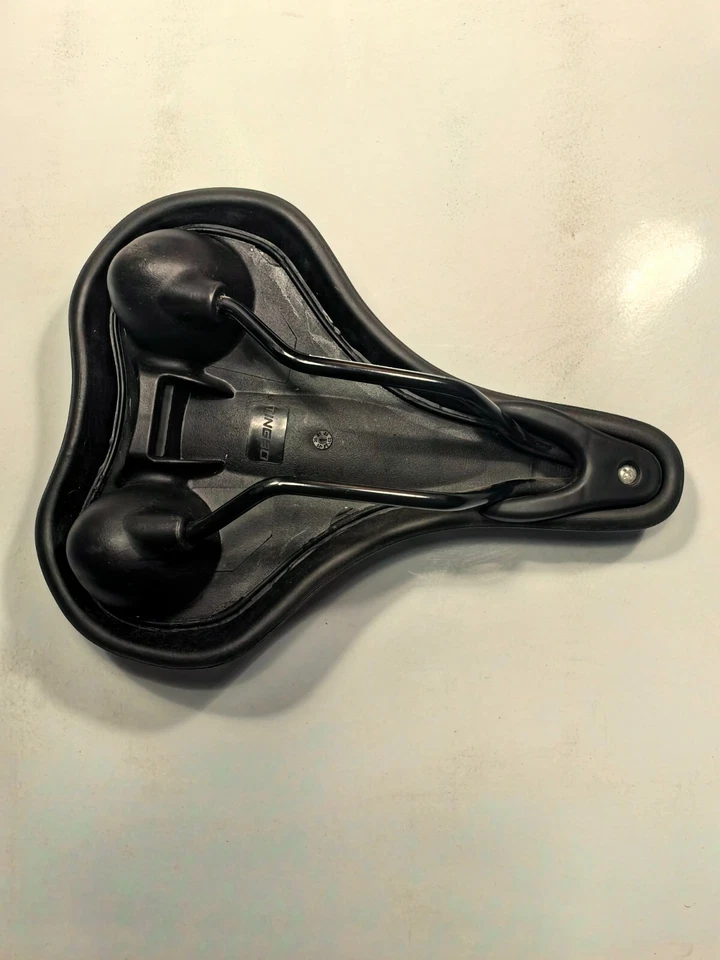 Sillín de bicicleta suave cómodo asiento de bicicleta de ciudad hombres mujeres alivio negro bicicleta eléctrica Foto 2 de 2