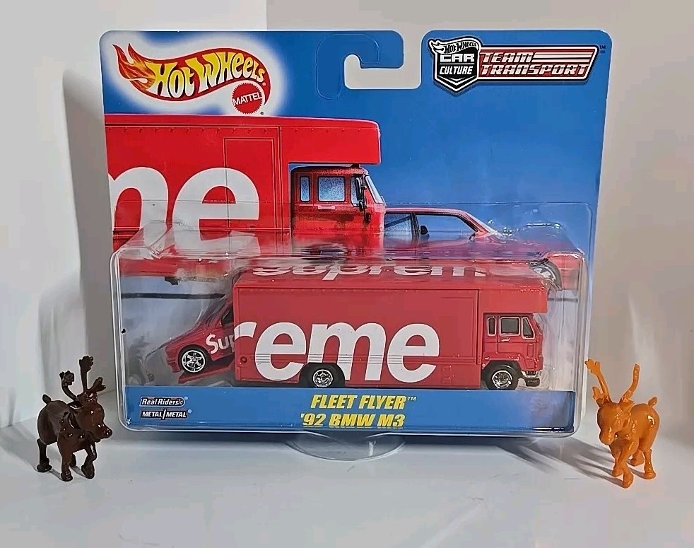 Hot Wheels Supreme 1992 BMW M3 Fleet Flyer Team Transport W Hot Wheels Supreme 1992 BMW M3 Fleet Flyer Team Transport W