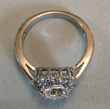 BEAUTIFUL 925 STERLING SILVER ROUND CUBIC ZIRCONIA RING SIZE 6.75