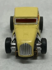 VTG 1968 YELLOW AURORA THUNDERJET 500 T JET HOT ROD HT HO SLOT CAR **READ