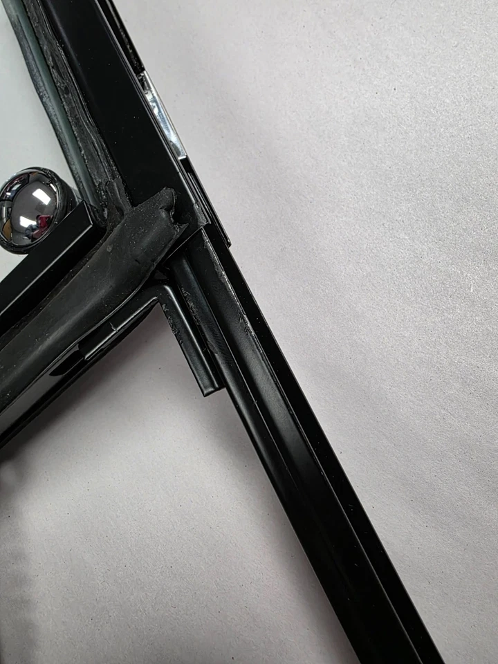 Conjunto de ventana de ventilación de vidrio transparente LH para camioneta Chevy 1973-1980 - rayado Foto 2 de 4