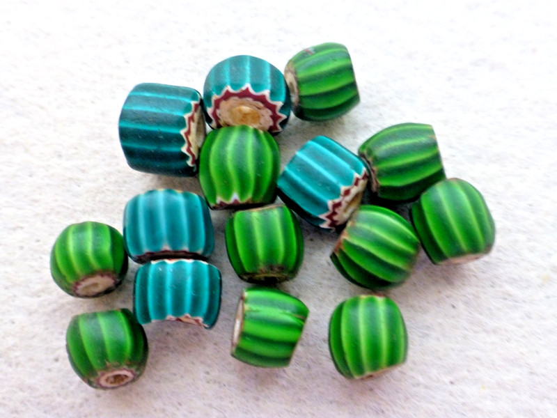 ANTIQUE  15  PCS  TUBE SHAPE  GREEN & BLUE COLOR  CHEVRON  GLASS TRADE BEADS