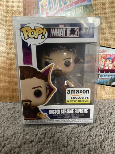 Funko Pop! Marvel: ¿Y si..? Dr. Strange Supreme #874 Glow Amazon GITD en mano