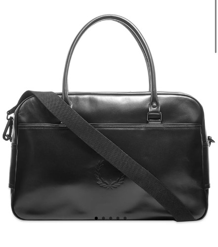 BNWT SEALED UNOPENED Fred Perry Wreath Real Leather Holdall Guaranteed Original - Picture 3 of 15