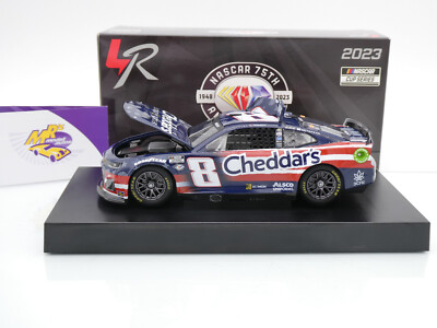Lionel Racing CX82323SALKB # Chevrolet NASCAR 2023 '' Kyle Busch - Salutes '' 1:24