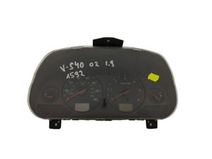 VOLVO V40 Estate VW Kombiinstrument 30623974 1.9 Diesel 100kw 2002 34784583