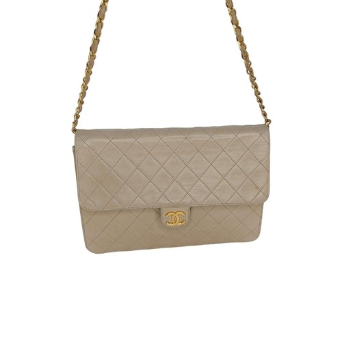 Chanel Vintage Beige Quilted Lambskin Single Flap Bag 1980s