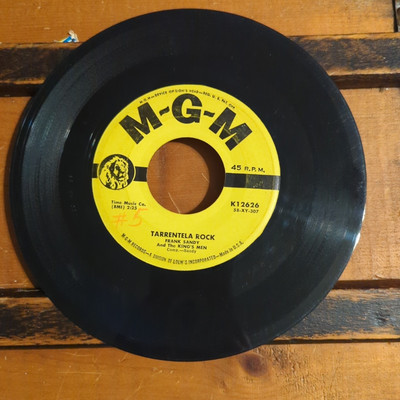 Frank Sandy - Tarrentela Rock; Somebody Loves Me - Vinyl 45 RPM