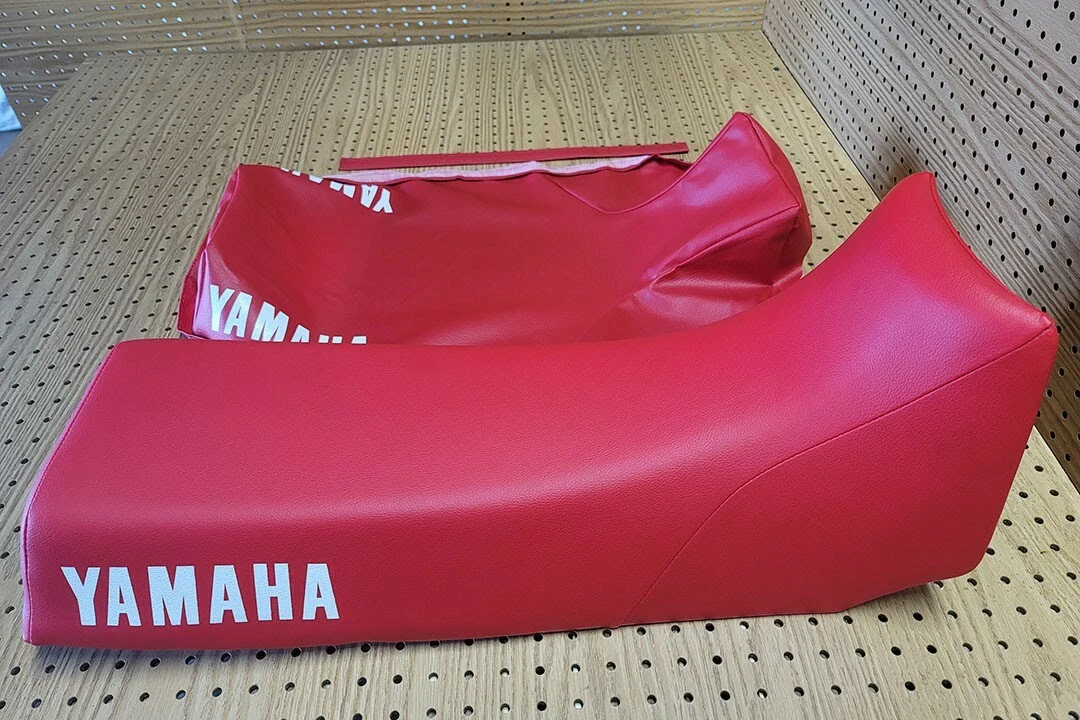Funda De Asiento Completa Para Yamaha XT250 Con Correa | Negro, Ajuste Clásico | Tight Fit Seats