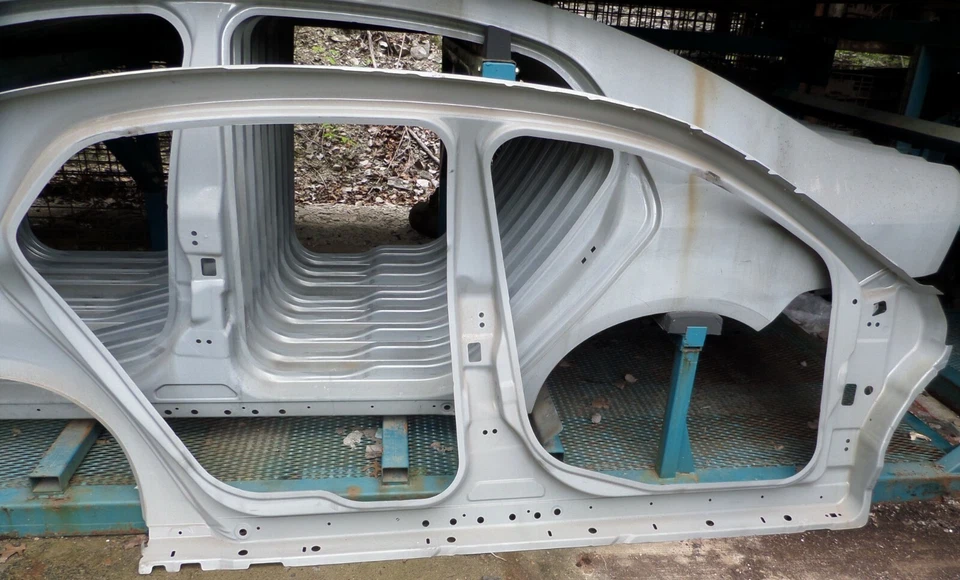 Nuevo cuarto trasero marco exterior carrocería lado derecho Chevrolet Malibu 2008-12 NOS Foto 4 de 4