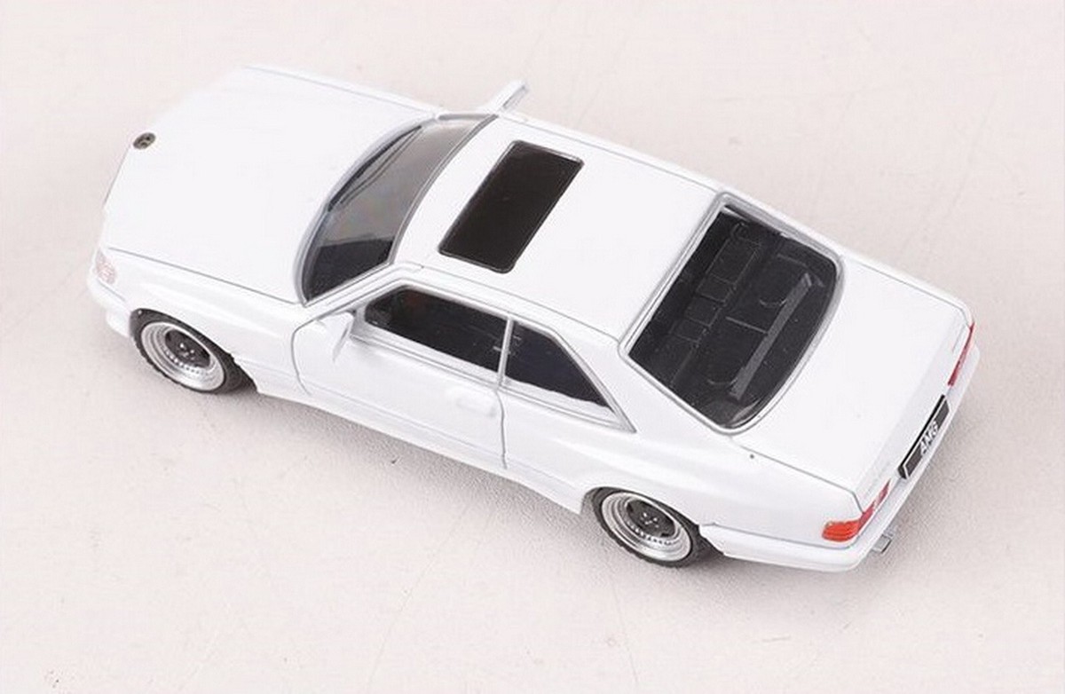 RM 1/64 Scale Mercedes-Benz 560 SEC AMG White Diecast Car Model