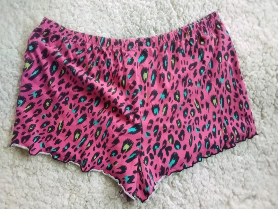 Pantalones cortos para dormir/salón con estampado animal Faded Glory talla XL (16-18) Foto 3 de 4