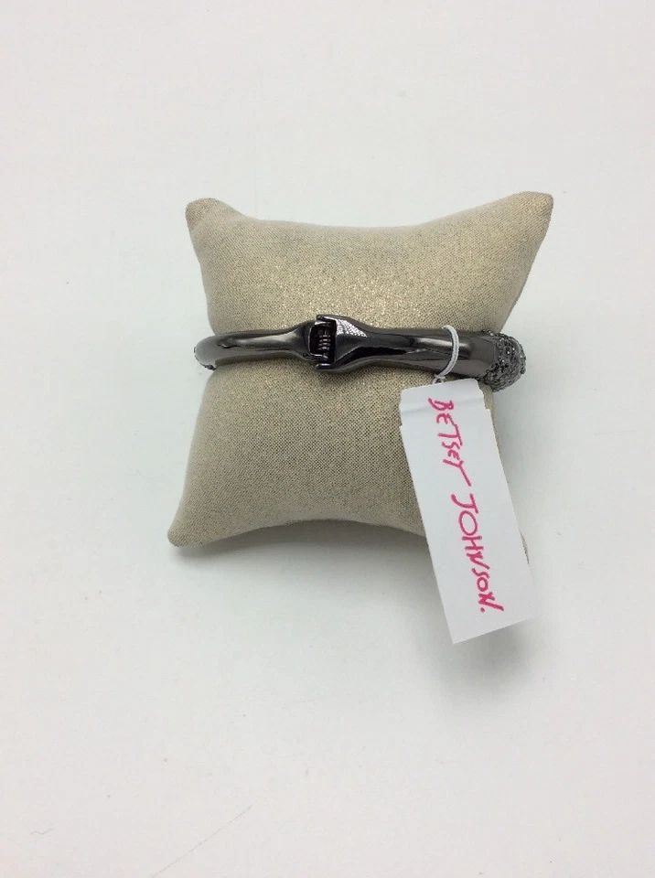 $85 Betsey Johnson Hematita Tono Negro Gris Jaguar Brazalete Bisagras F201 Foto 4 de 4