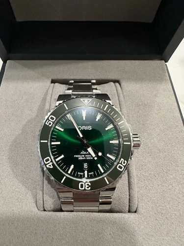New Oris Aquis Date Green Dial Men's Watch 01 733 7730 4157-07 8 24 05PEB